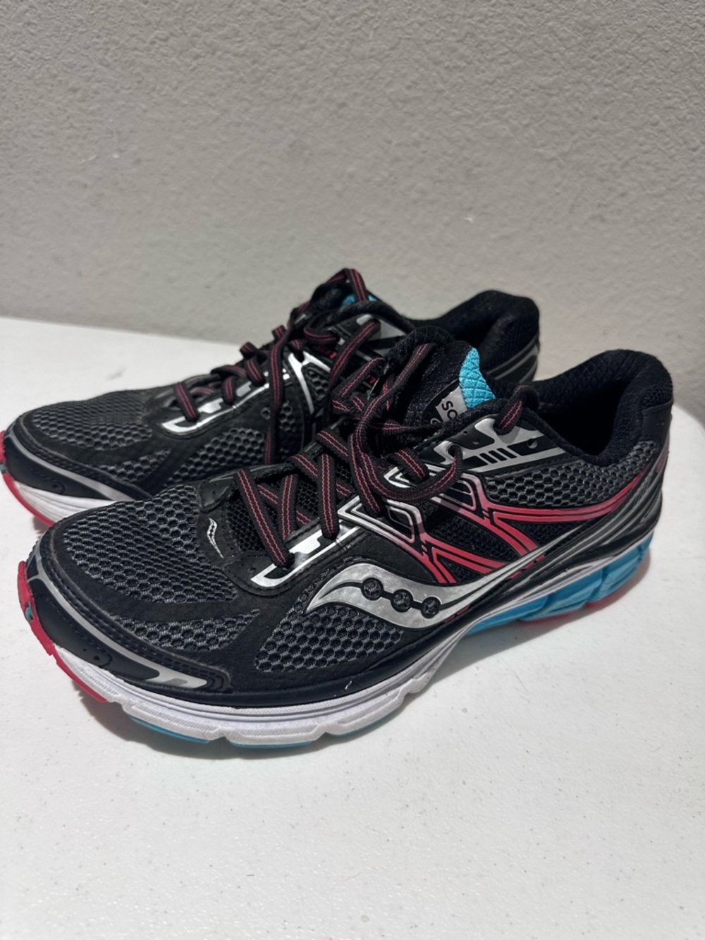 SAUCONY OMNI 14 Power Grid Multicolor Womens Size US 8.5 Running Sneaker